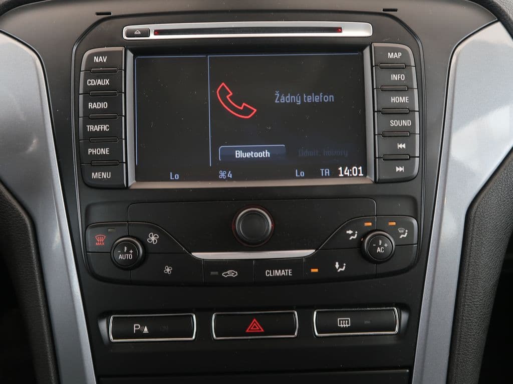 2013 Ford MONDEO - 35