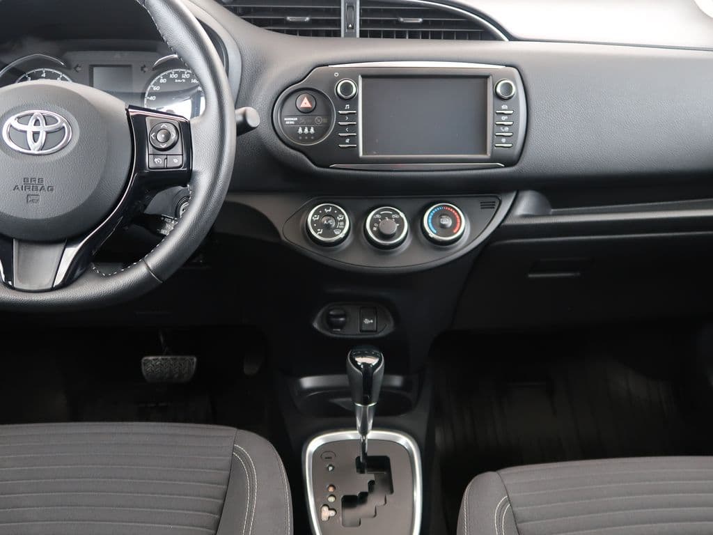 2018 Toyota YARIS - 33