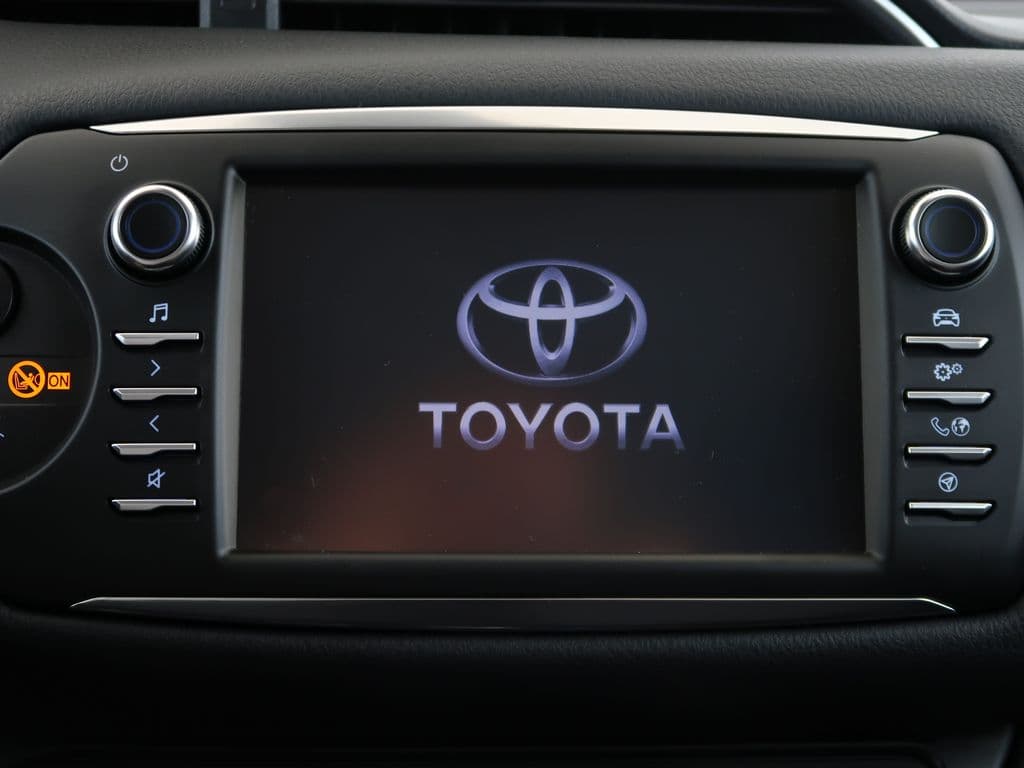 2018 Toyota YARIS - 35