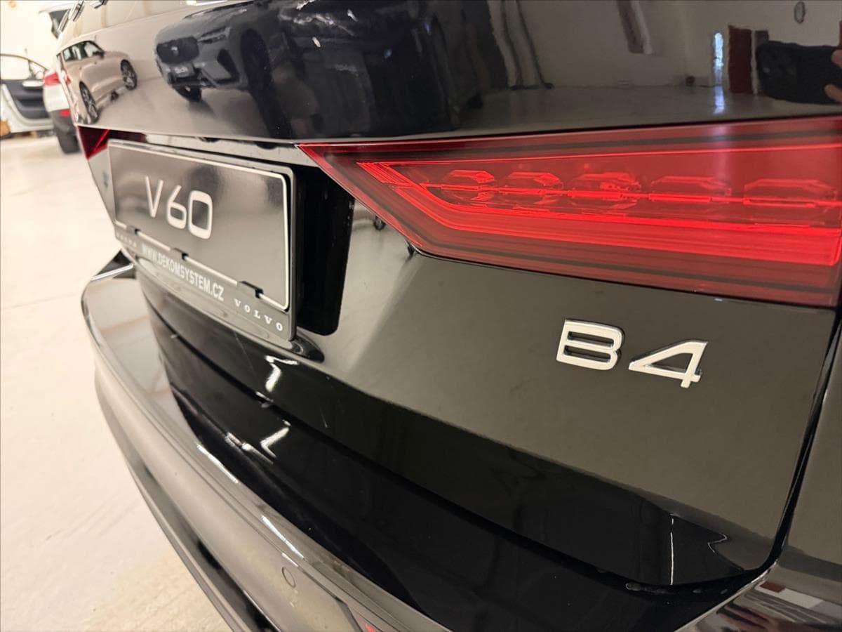 2026 Volvo V60 - 27