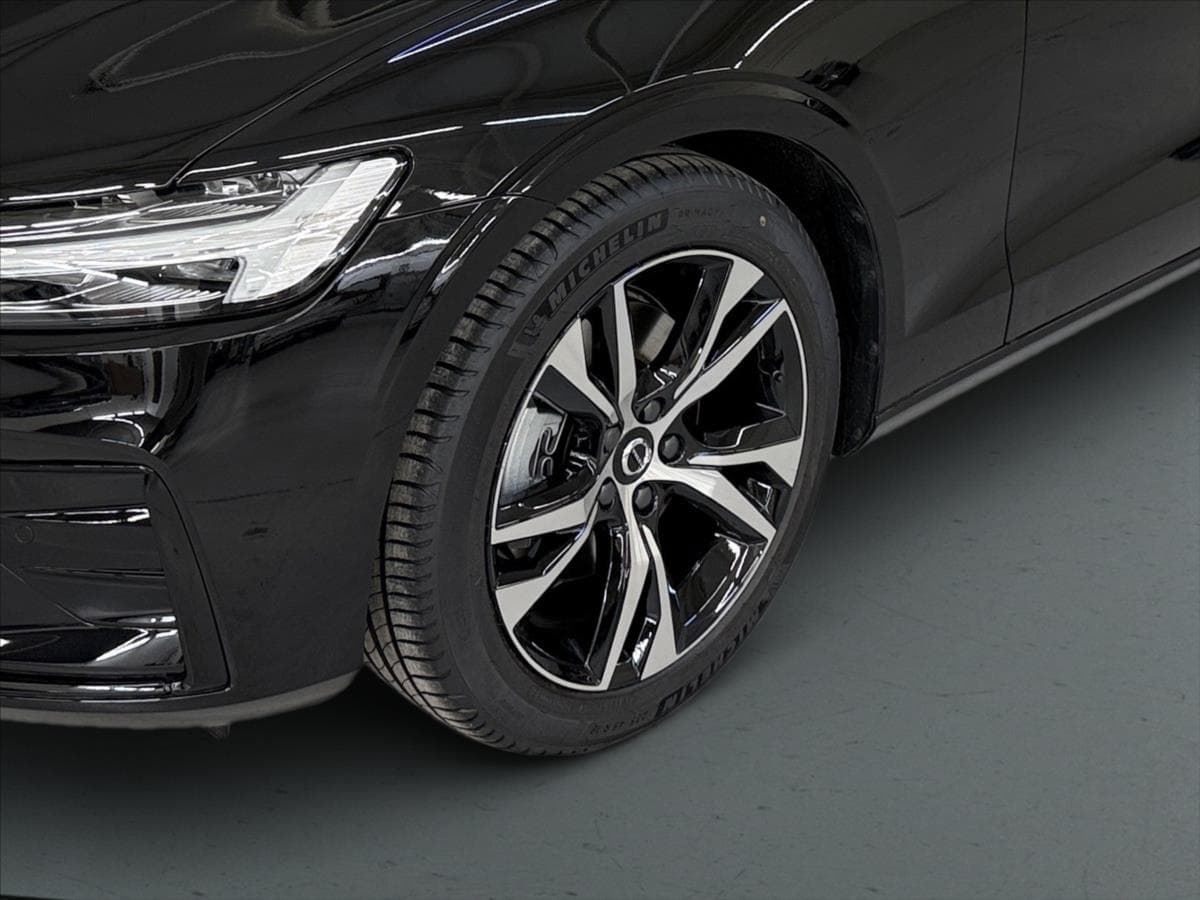 2026 Volvo V60 - 11