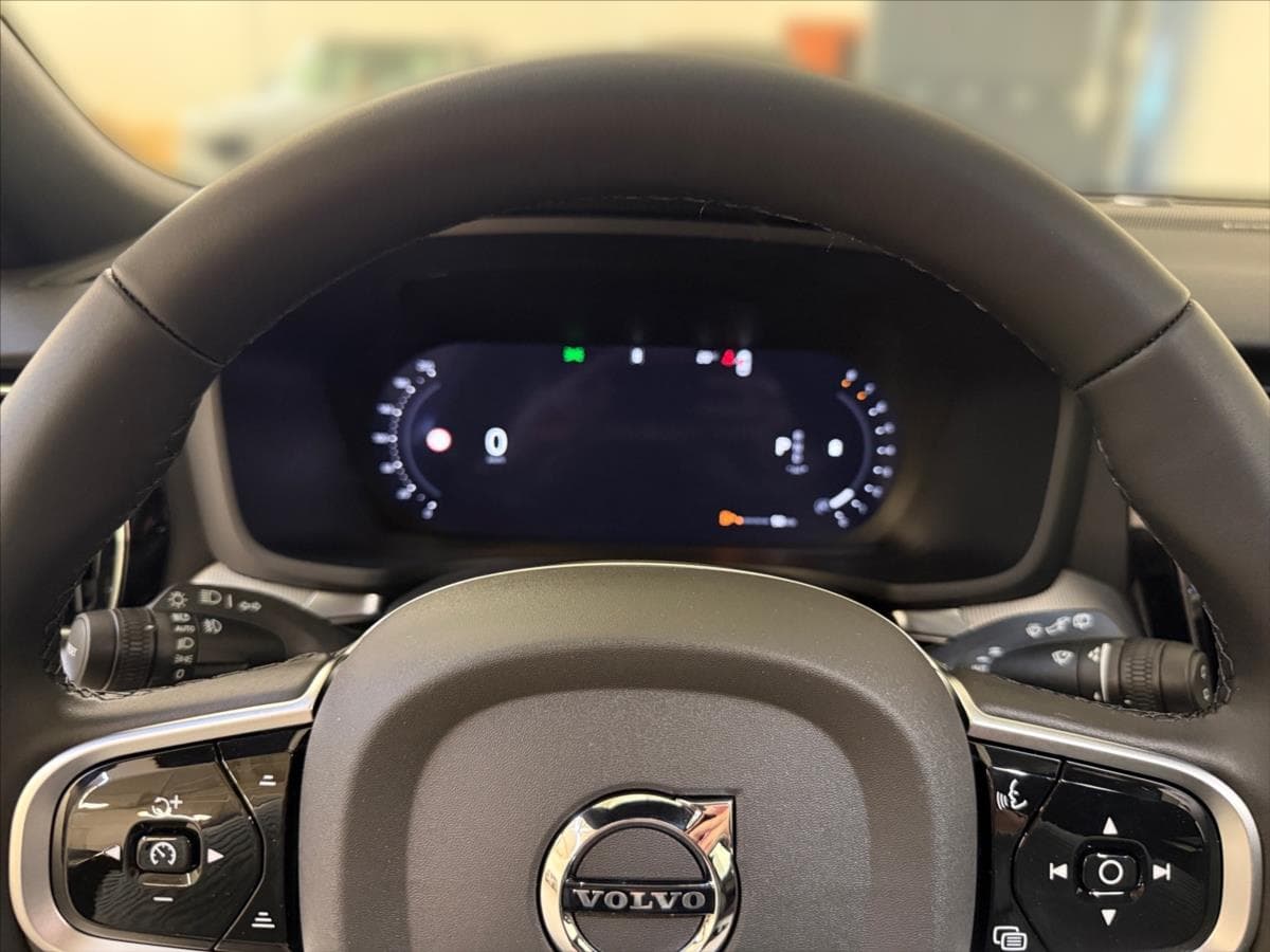 2026 Volvo V60 - 15