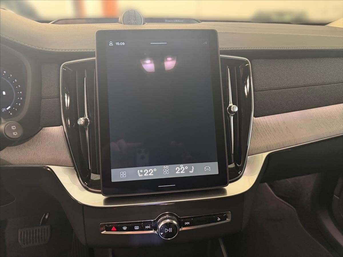 2026 Volvo XC90 - 14