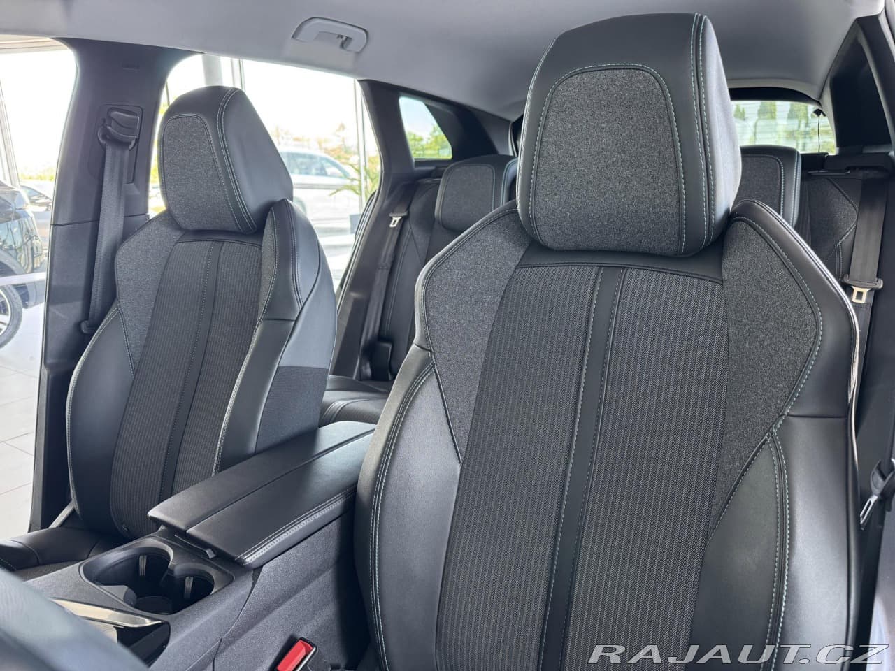 2022 Peugeot 3008 - 25