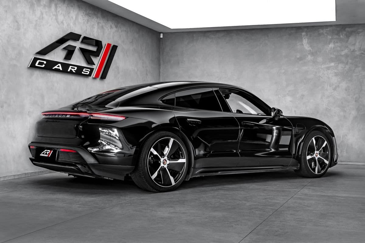 2020 Porsche TAYCAN - 9