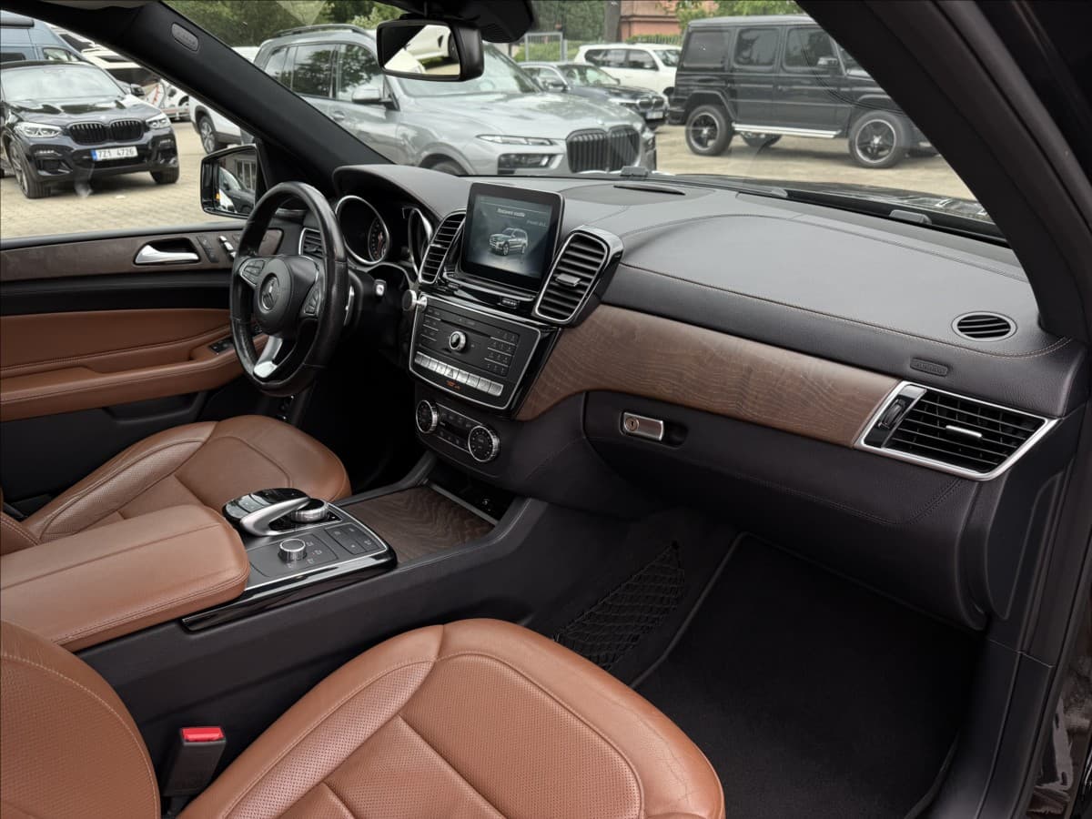 2017 Mercedes-Benz GLS - 19