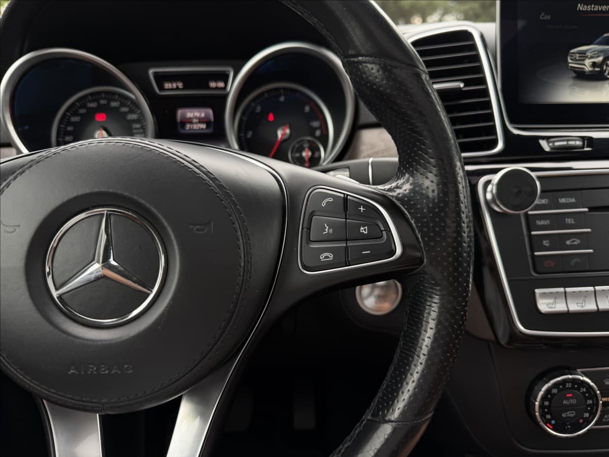 2017 Mercedes-Benz GLS - 27