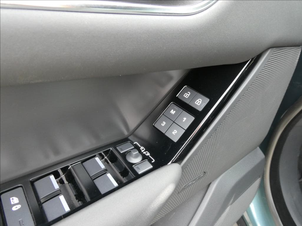 2025 Land Rover RANGE ROVER VELAR - 14