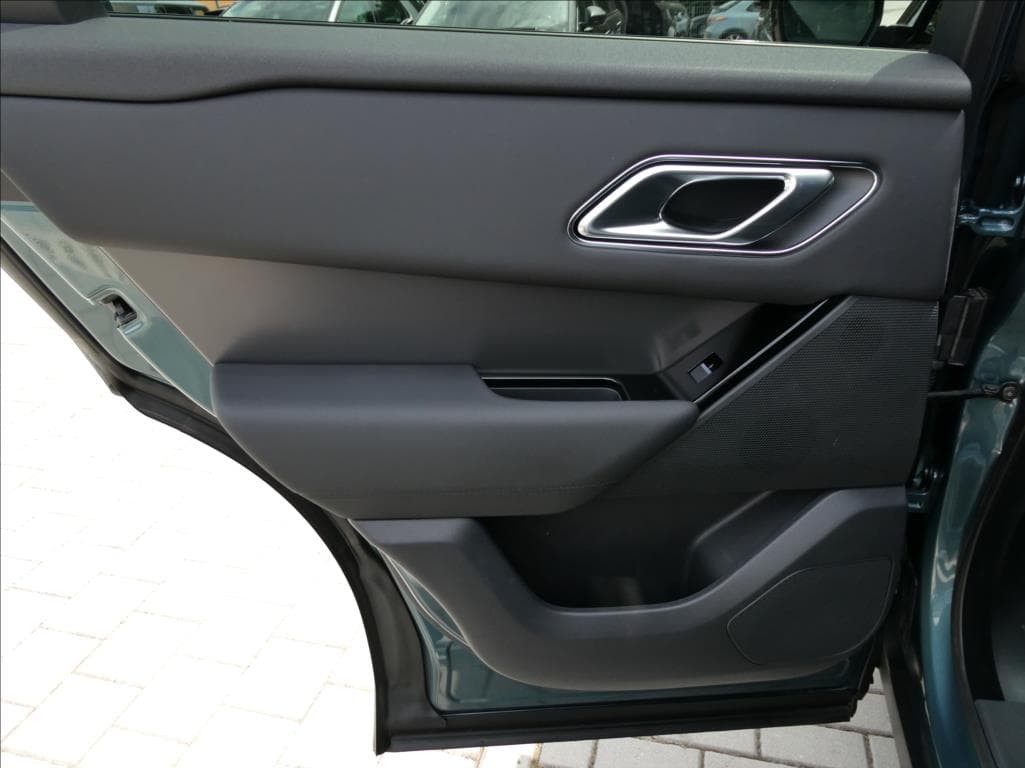 2025 Land Rover RANGE ROVER VELAR - 17