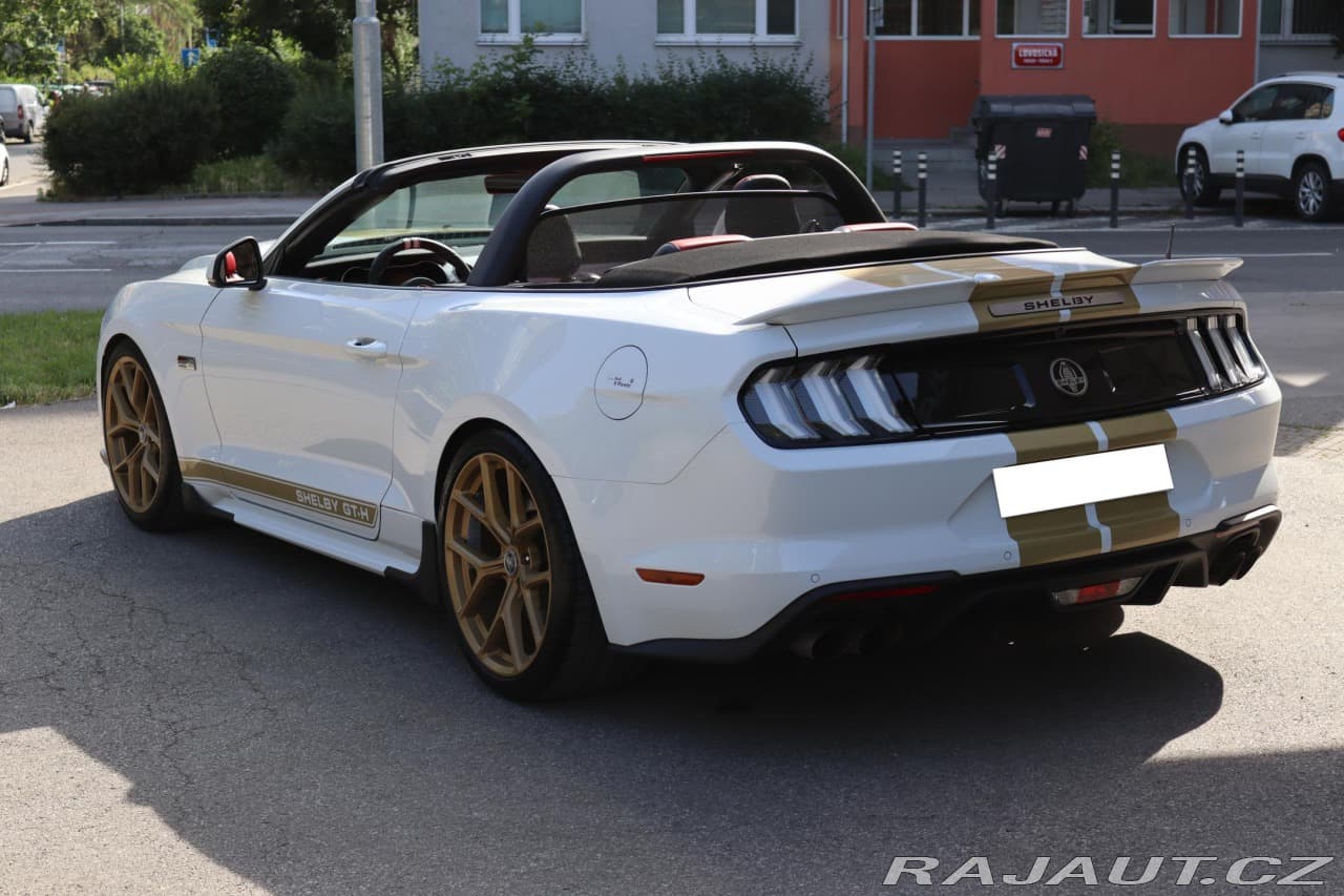 2021 Ford MUSTANG - 13