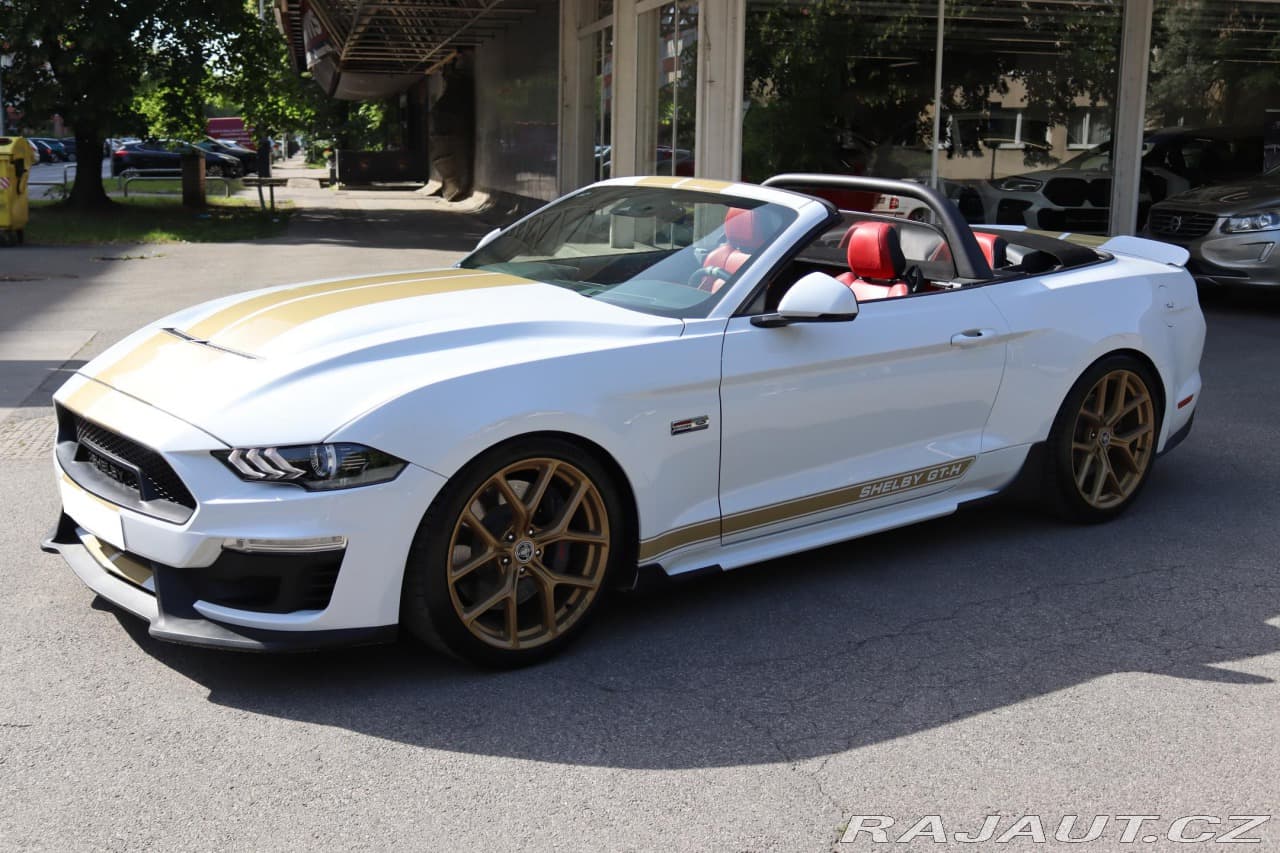 2021 Ford MUSTANG - 16
