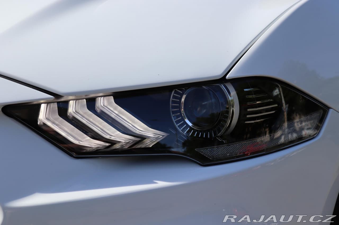 2021 Ford MUSTANG - 4