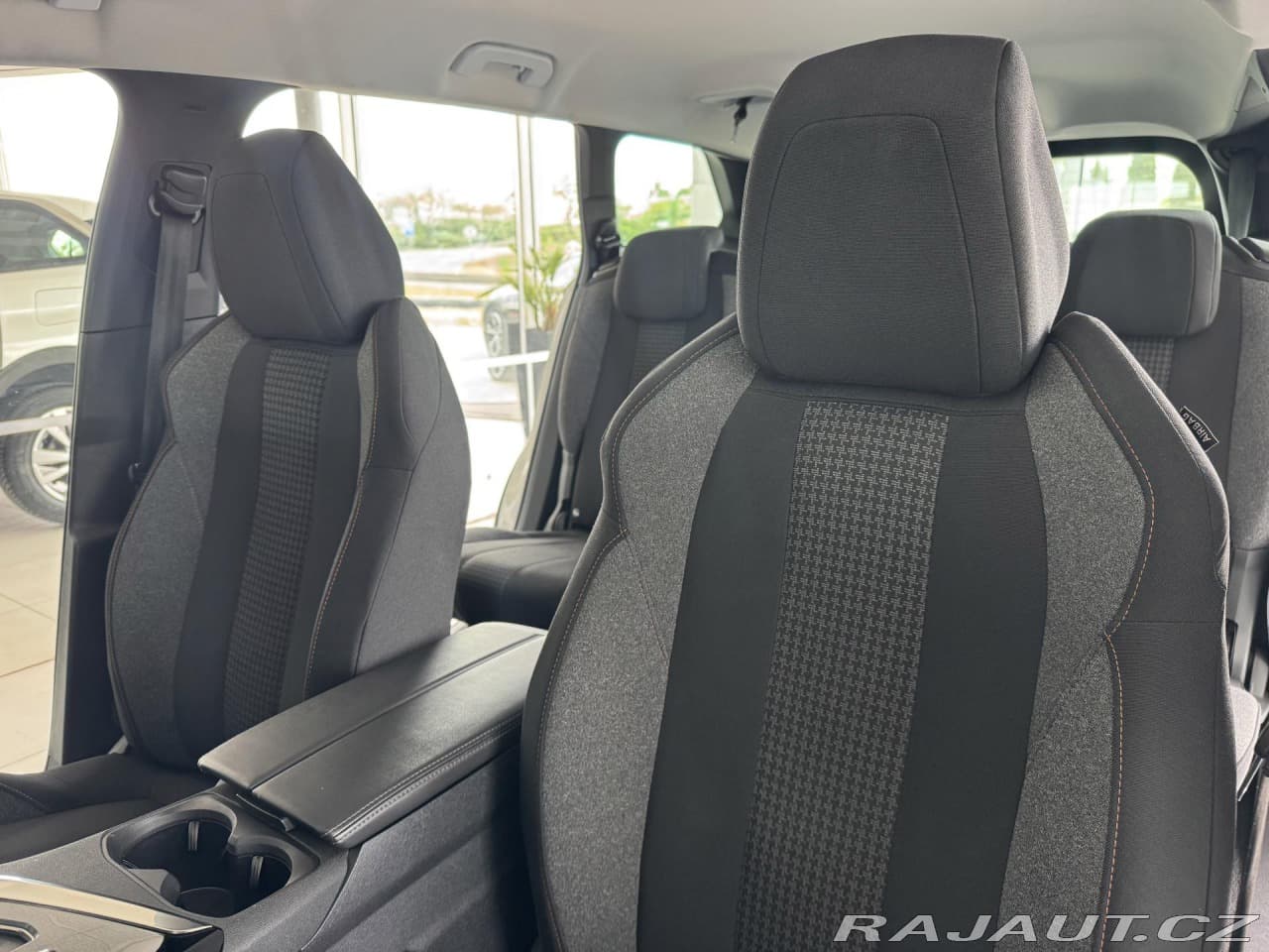 2023 Peugeot 5008 - 13