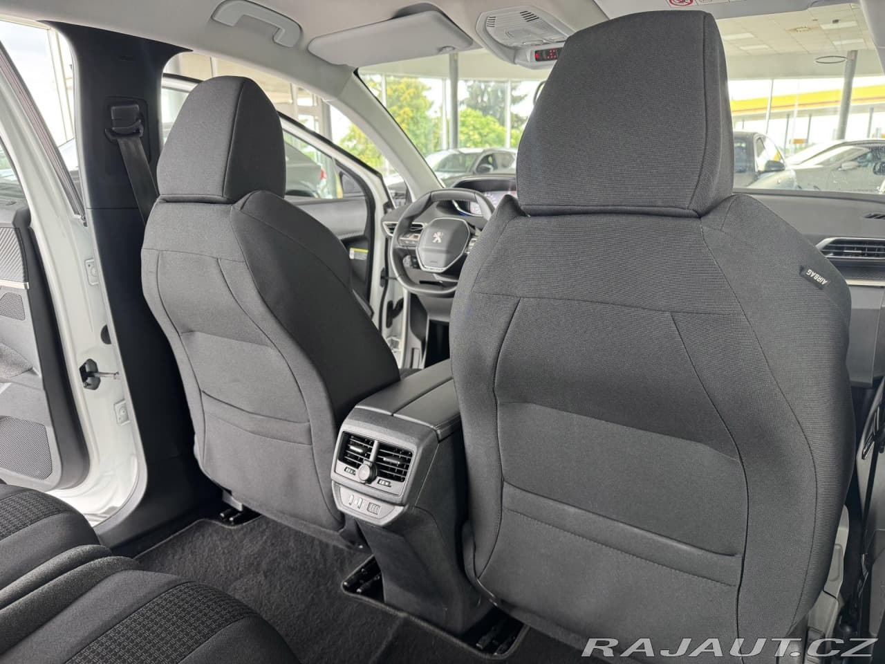 2023 Peugeot 5008 - 16