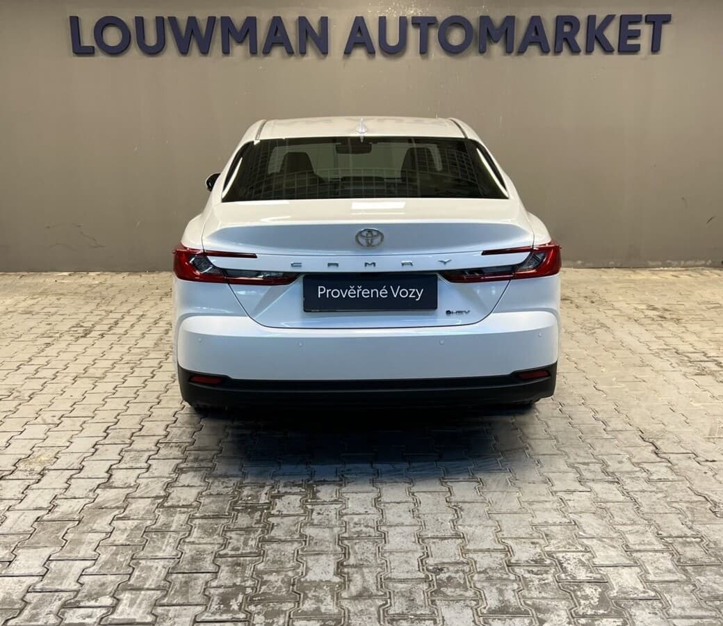 2026 Toyota CAMRY - 17