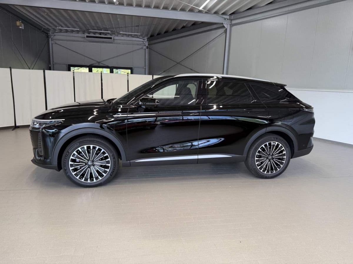 2026 Omoda 9 - 5