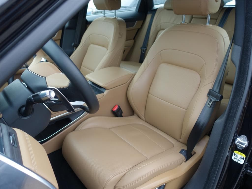 2021 Jaguar F-PACE - 16