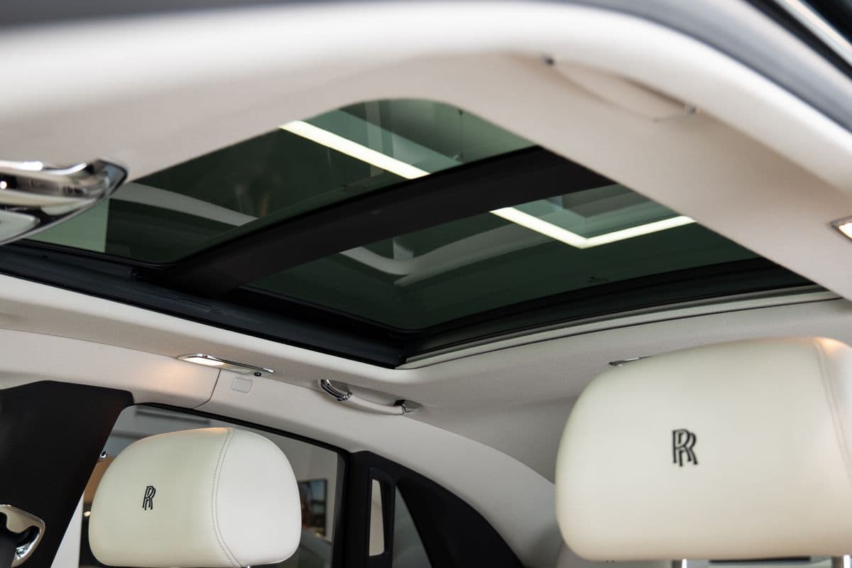 2016 Rolls-Royce GHOST - 19