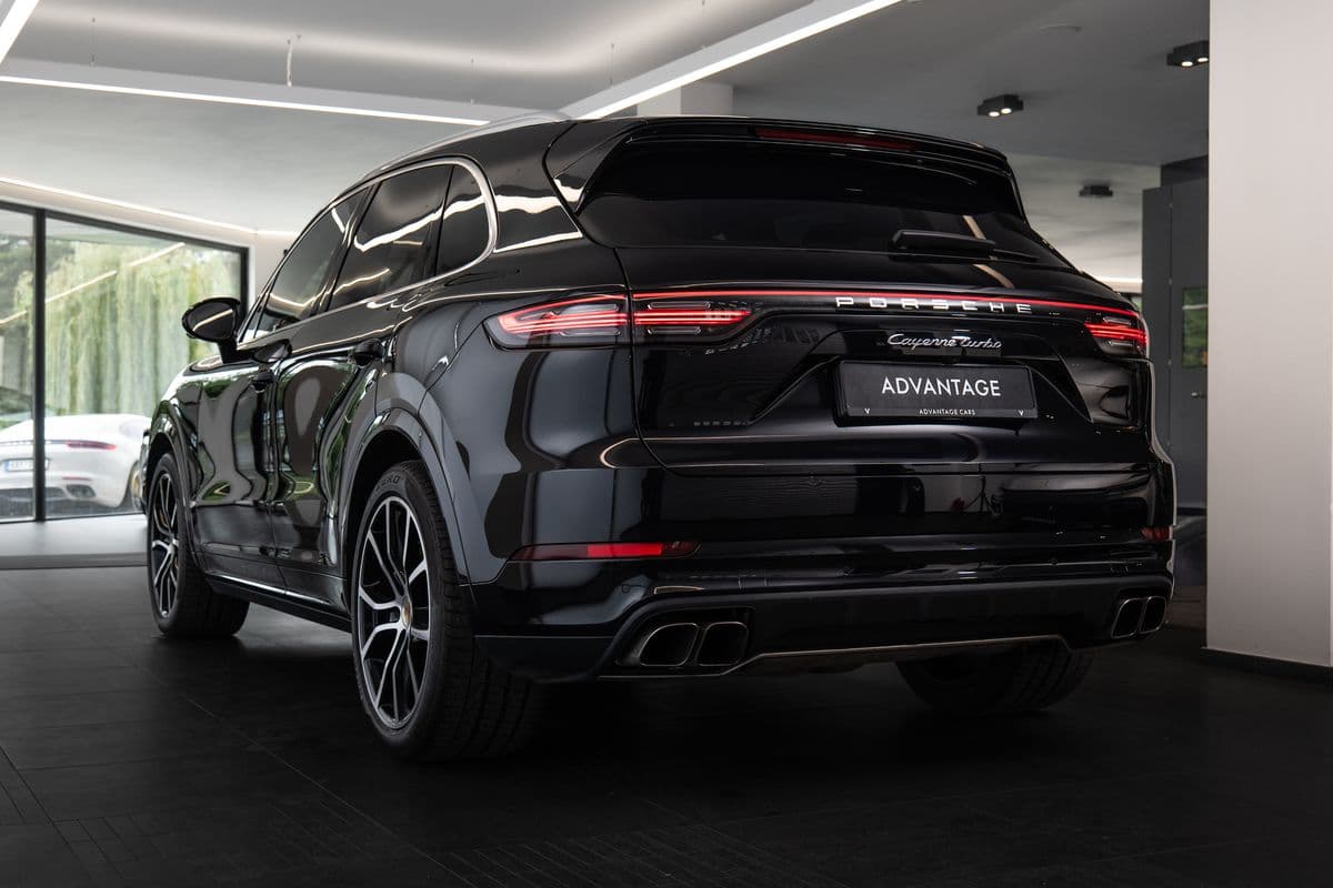 2018 Porsche CAYENNE - 4