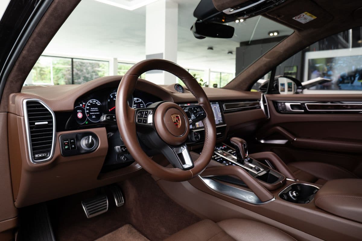 2018 Porsche CAYENNE - 5