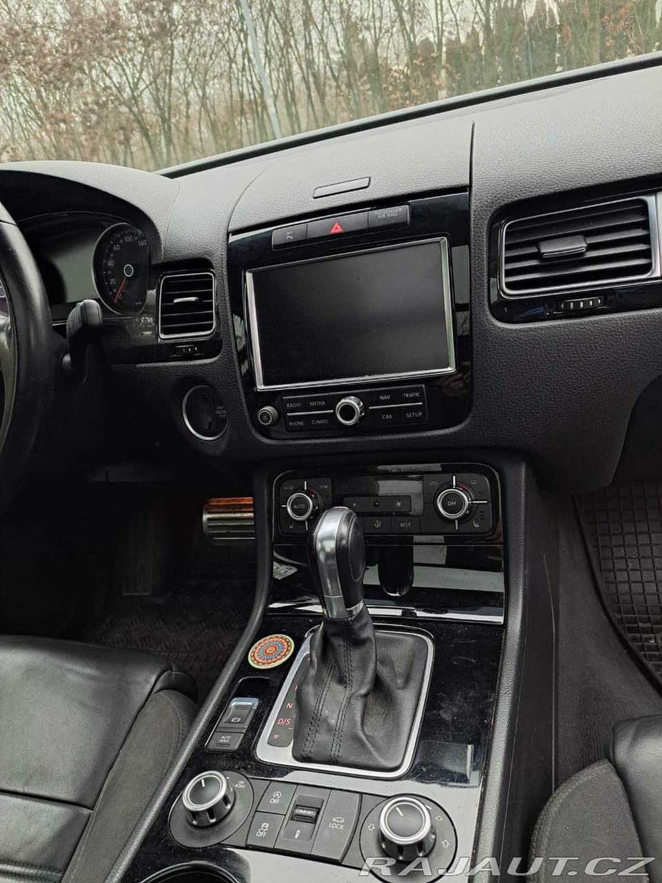 2013 Volkswagen TOUAREG - 2