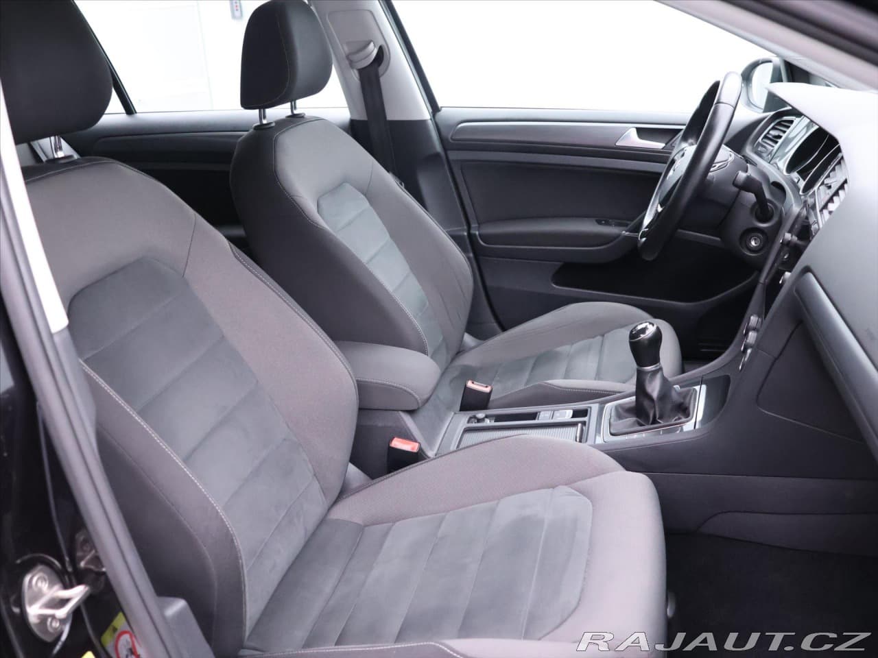 2017 Volkswagen GOLF - 12