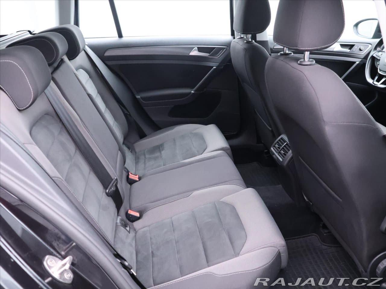 2017 Volkswagen GOLF - 13