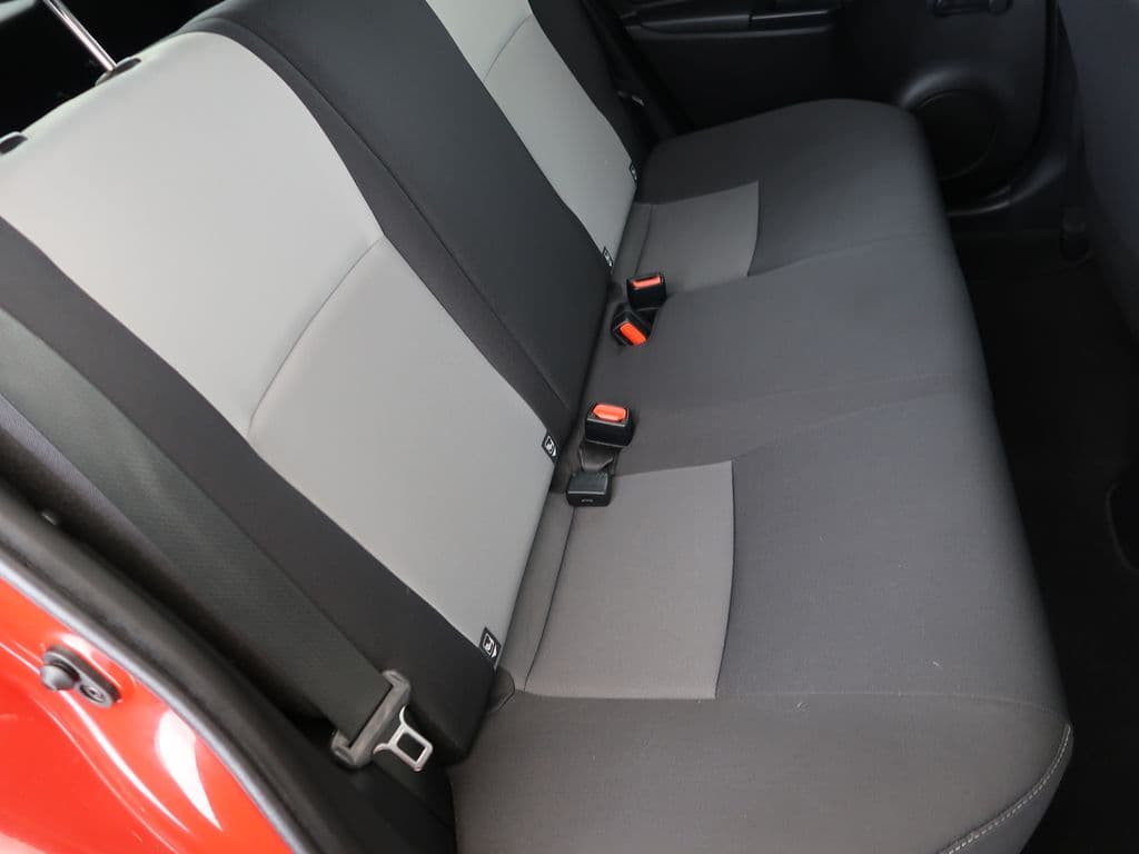 2018 Toyota YARIS - 12