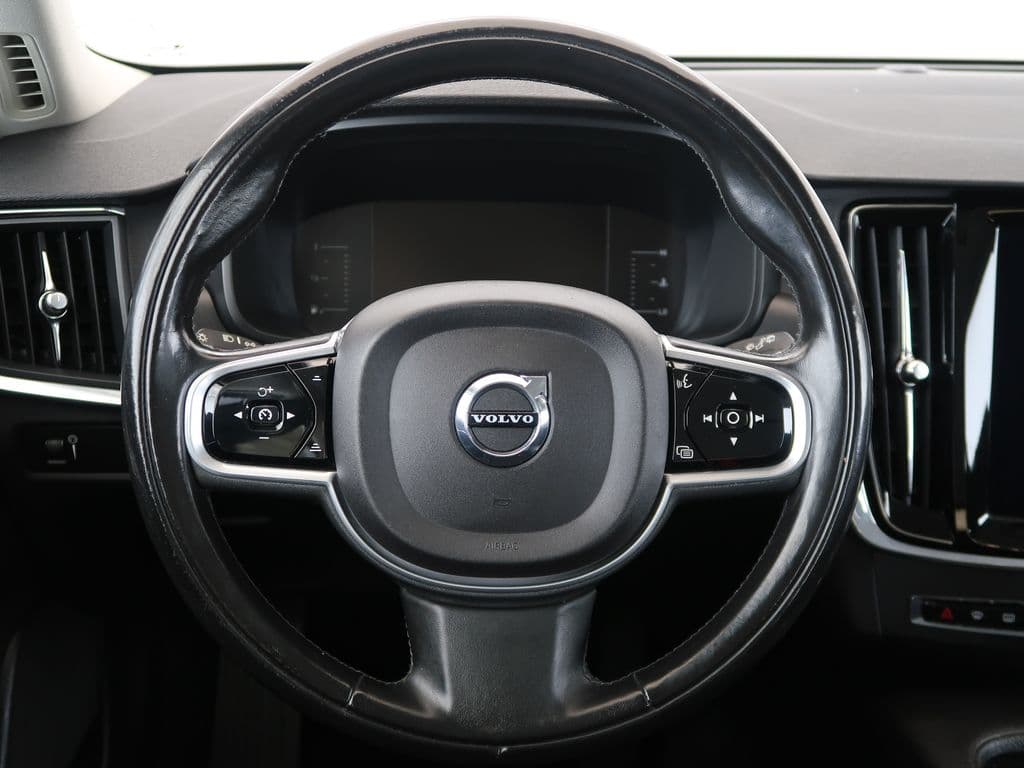 2017 Volvo V90 - 14