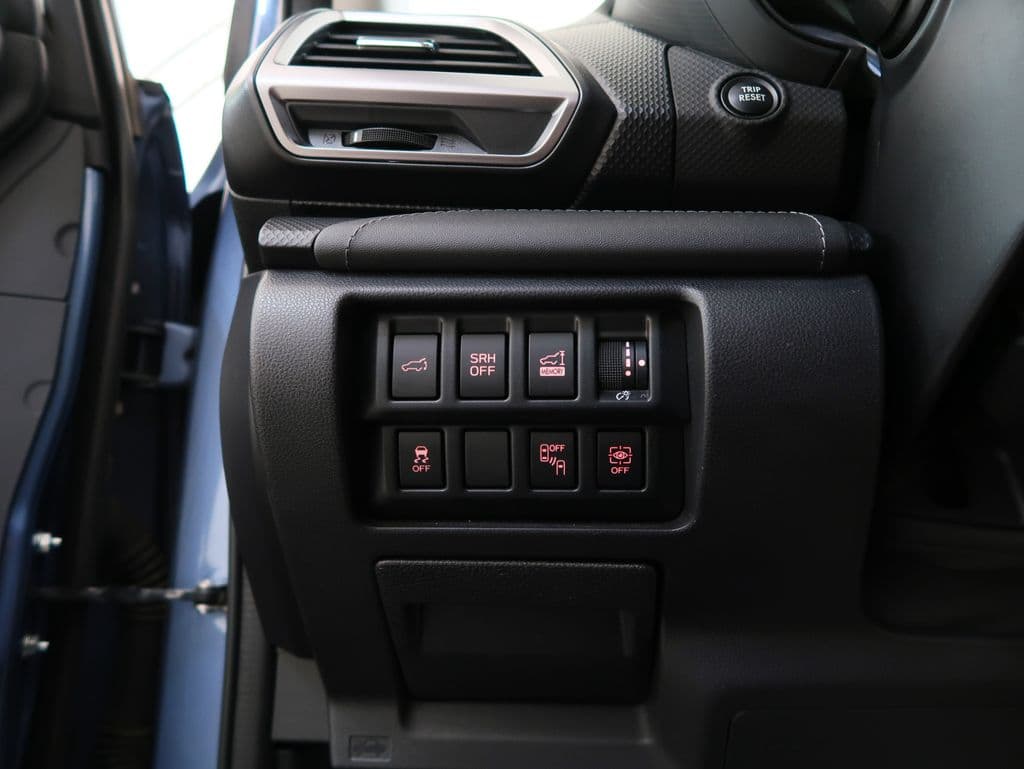 2023 Subaru FORESTER - 18