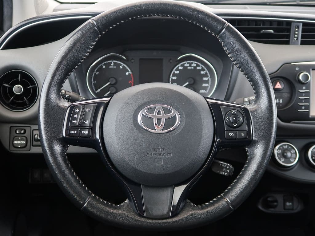2018 Toyota YARIS - 14