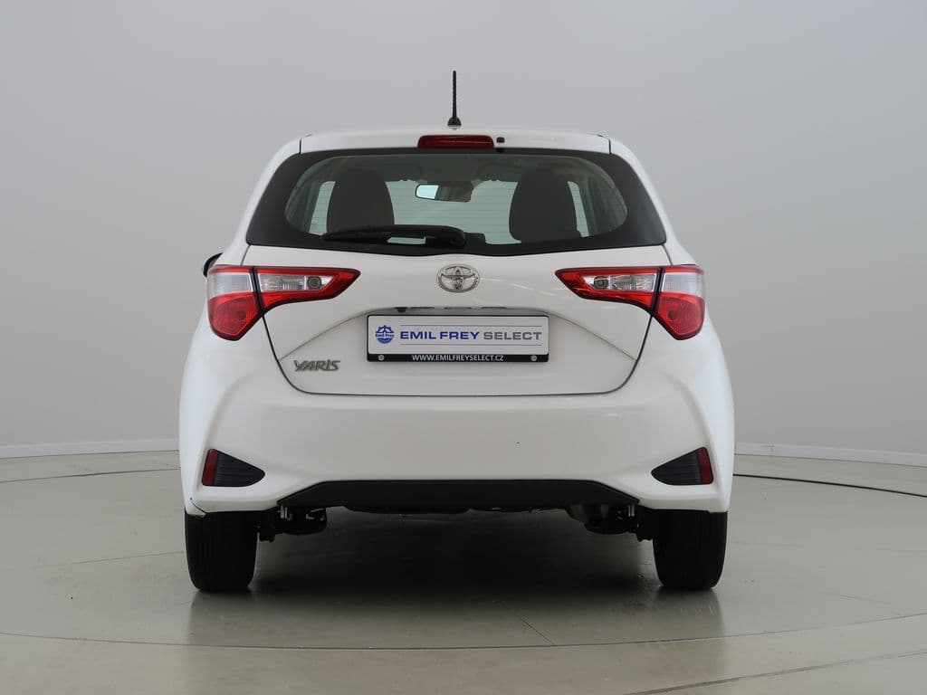 2018 Toyota YARIS - 6