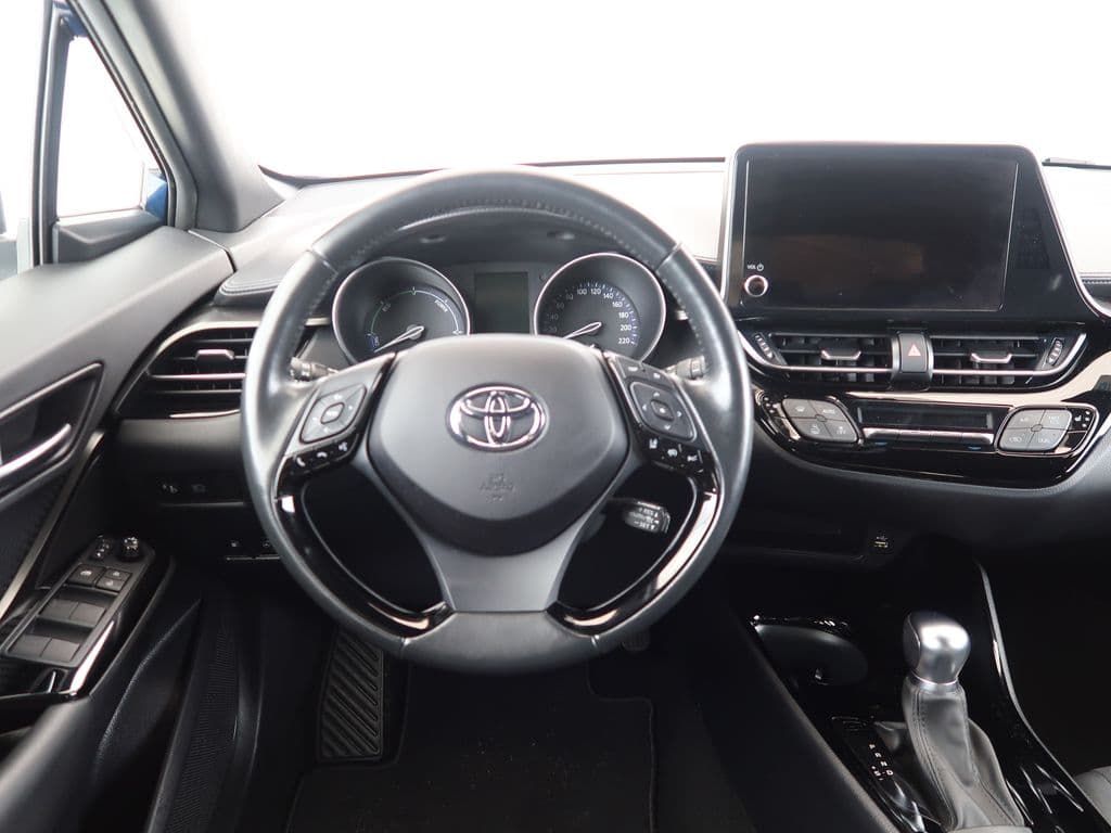 2023 Toyota C-HR - 16