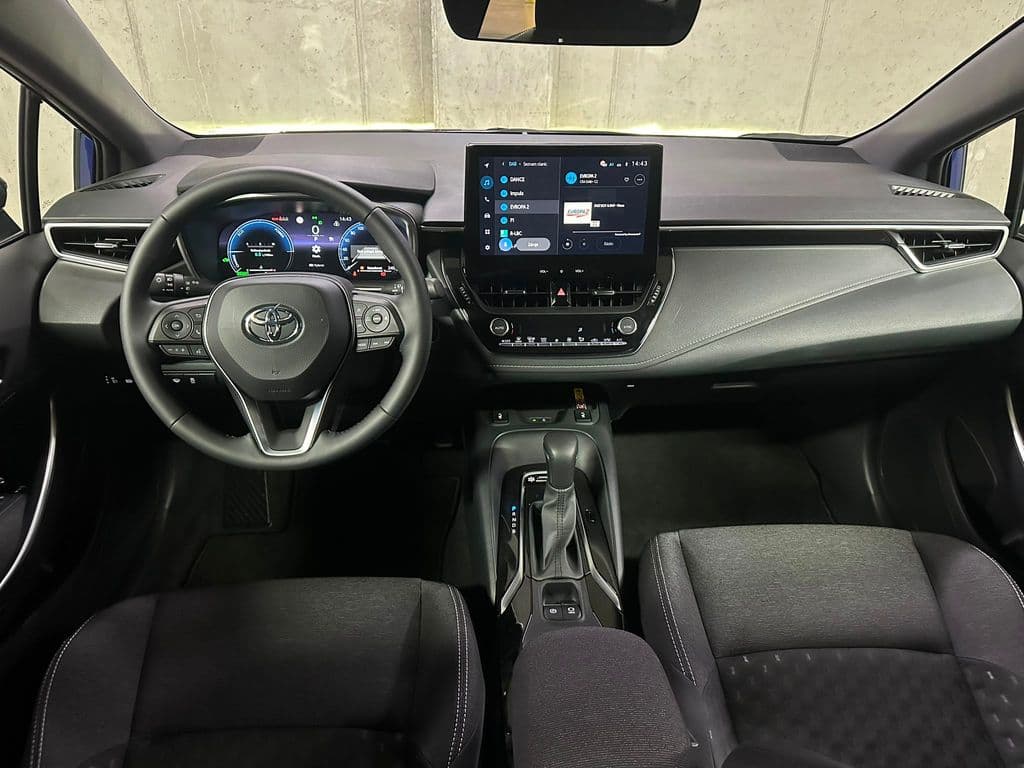 2026 Toyota COROLLA - 16