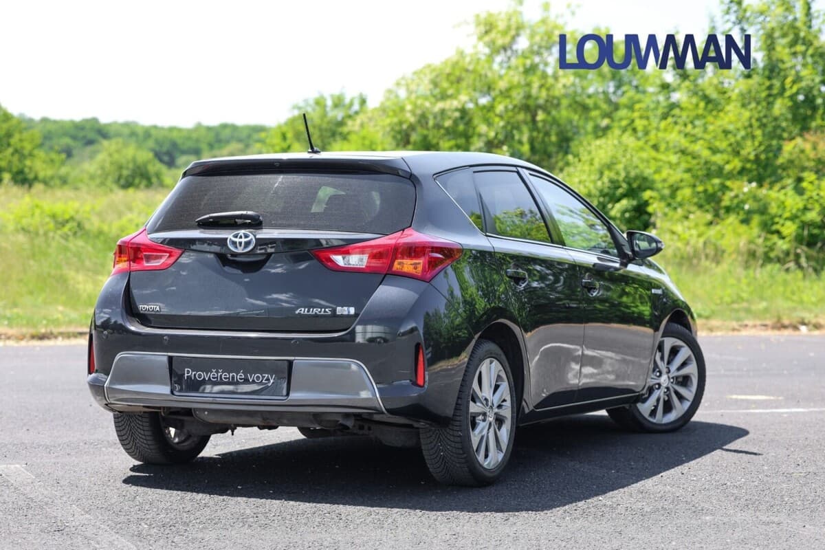 2013 Toyota AURIS - 18
