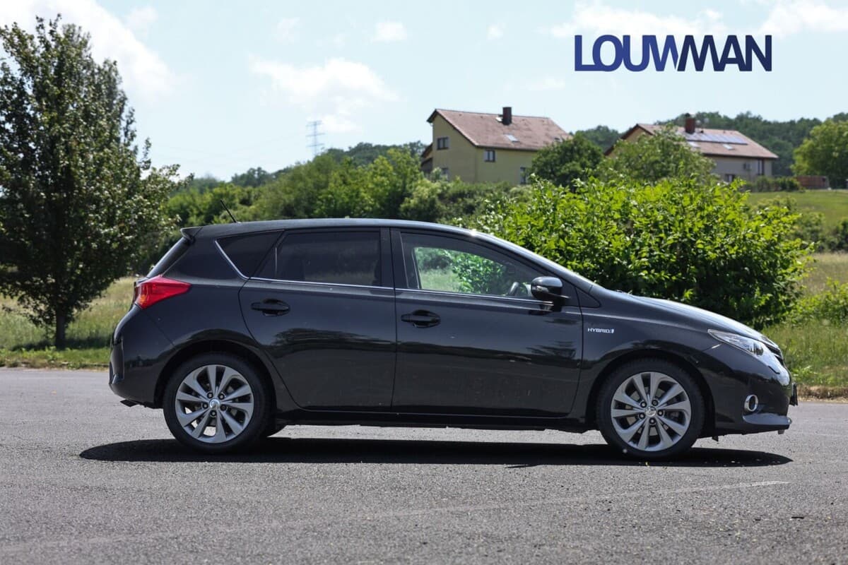 2013 Toyota AURIS - 19