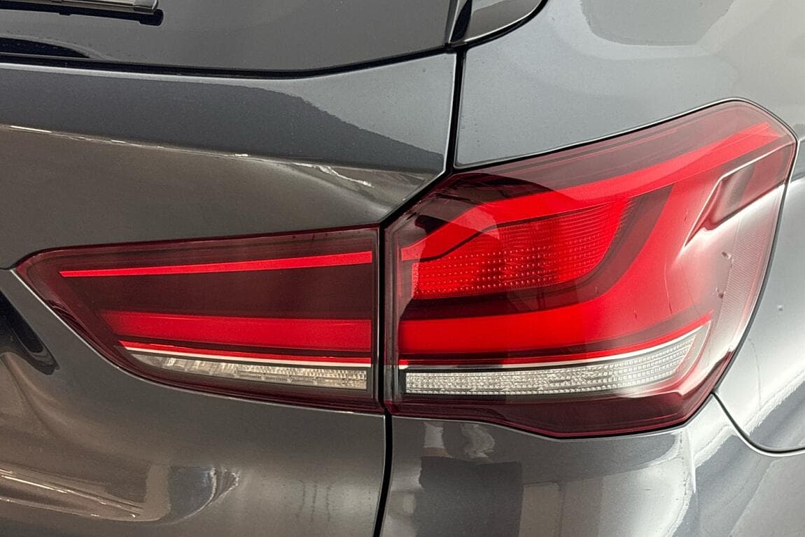 2022 BMW X1 - 5