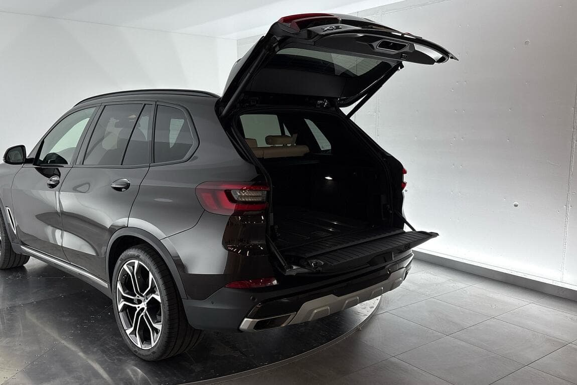 2021 BMW X5 - 10