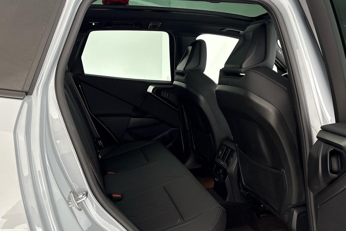 2025 BMW X3 - 12