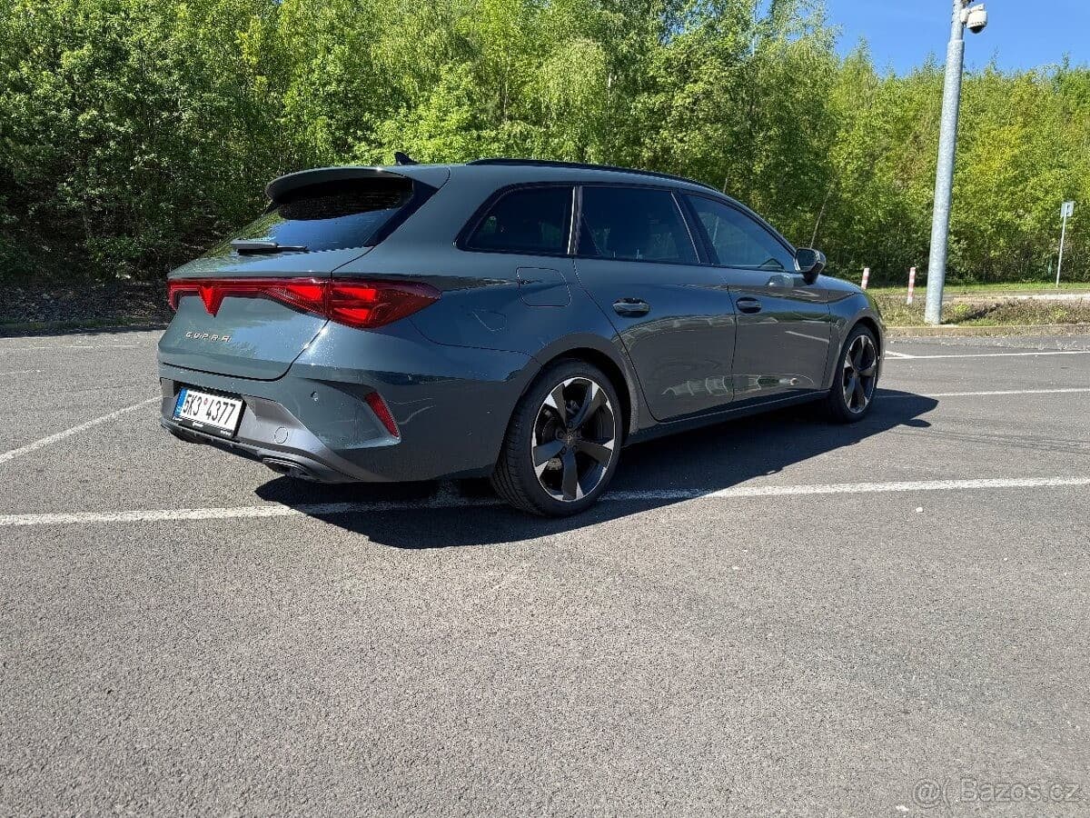 2025 Cupra LEON - 2