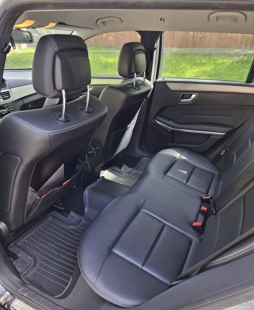 2013 Mercedes-Benz E-CLASS - 3