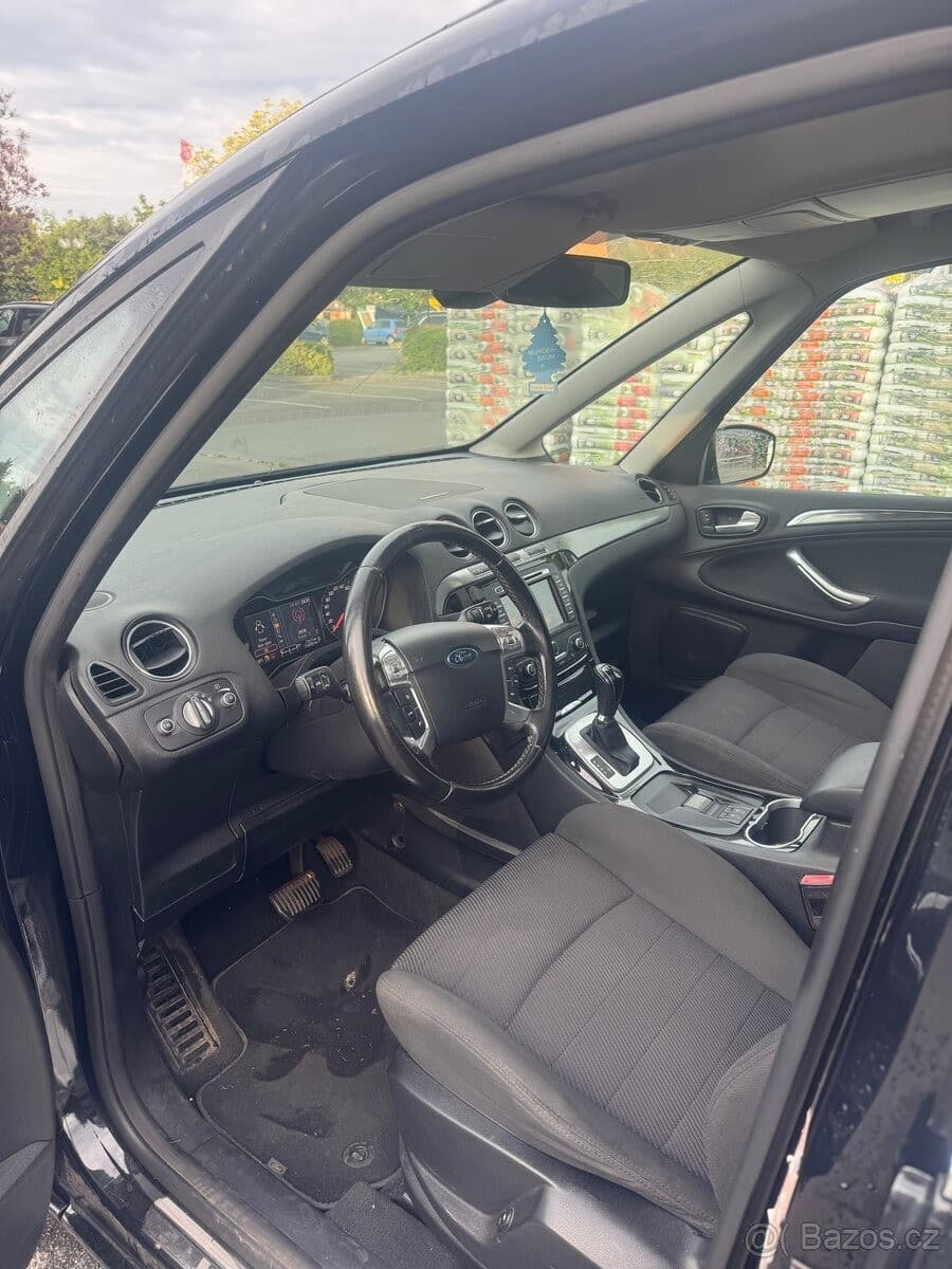 2012 Ford GALAXY - 19