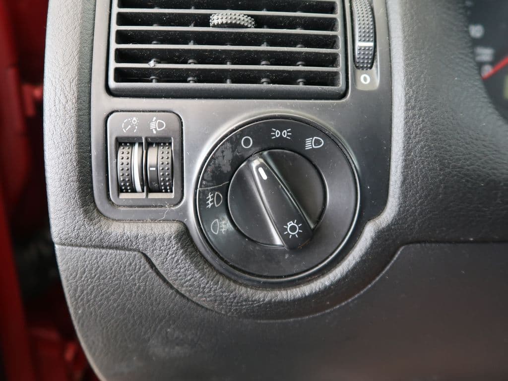 1999 Volkswagen GOLF - 20