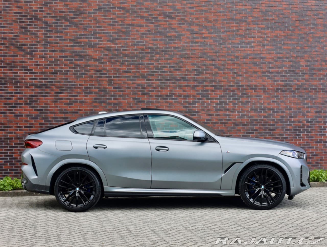 2023 BMW X6 - 21