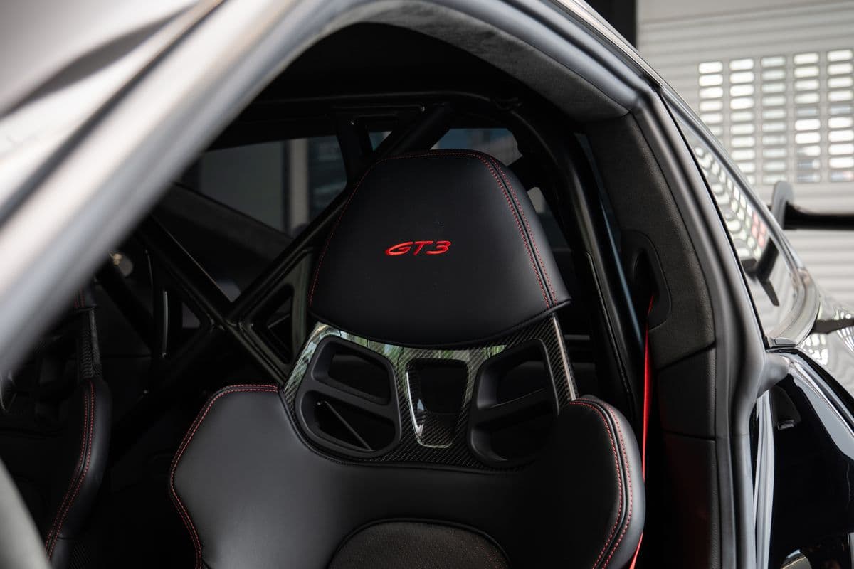 2023 Porsche 911 - 19