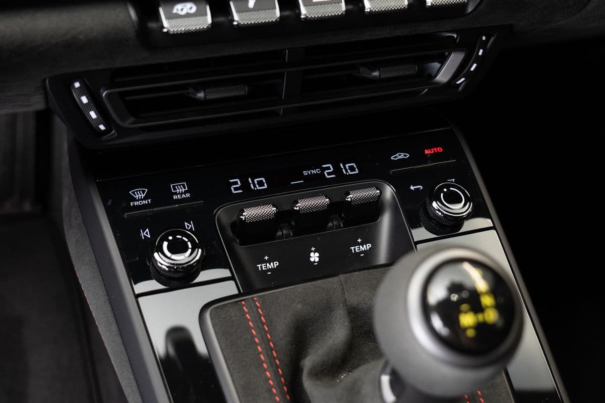 2023 Porsche 911 - 29