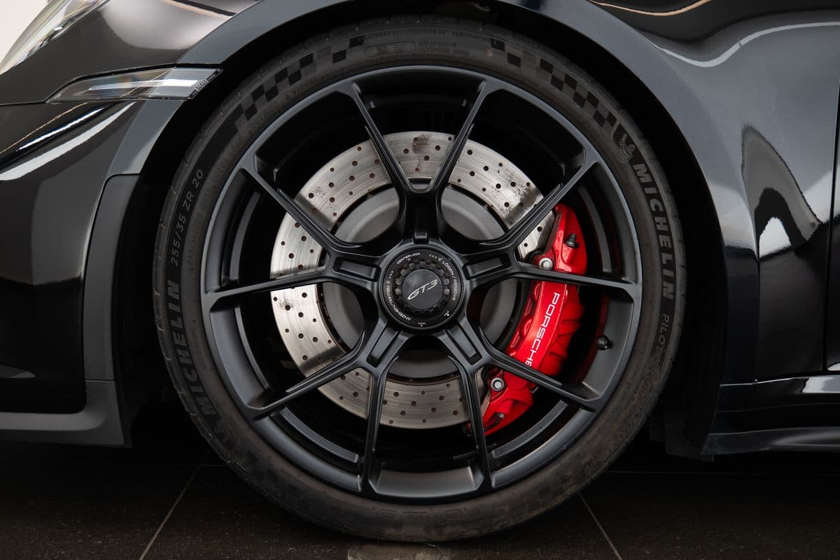2023 Porsche 911 - 39