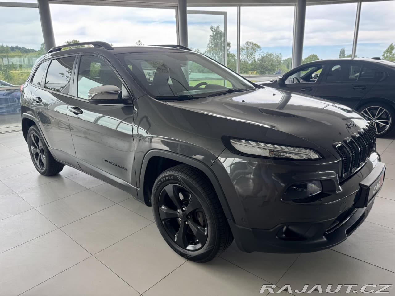 2017 Jeep CHEROKEE - 4