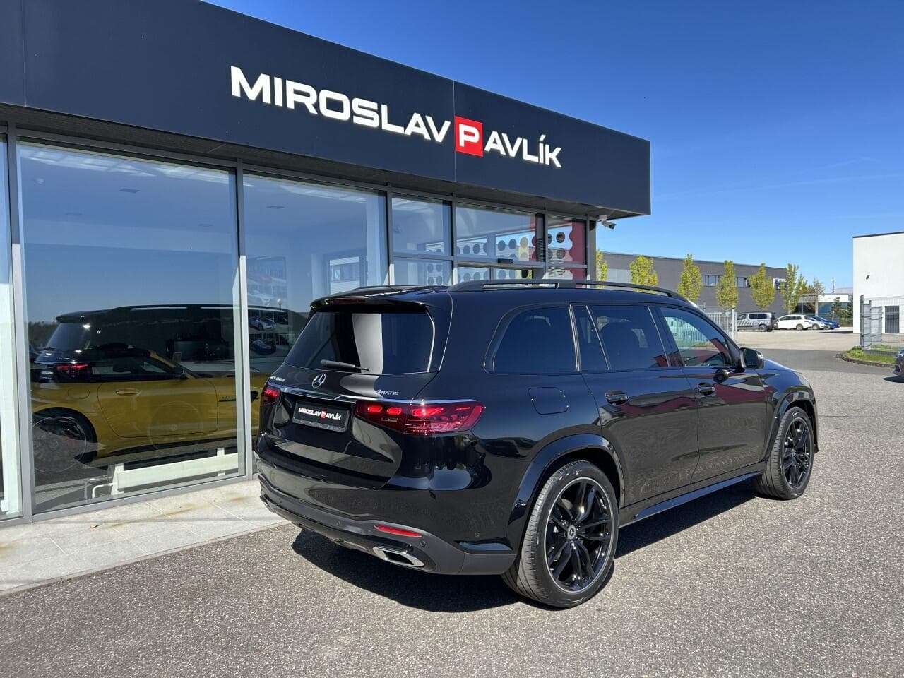 2026 Mercedes-Benz GLS - 9