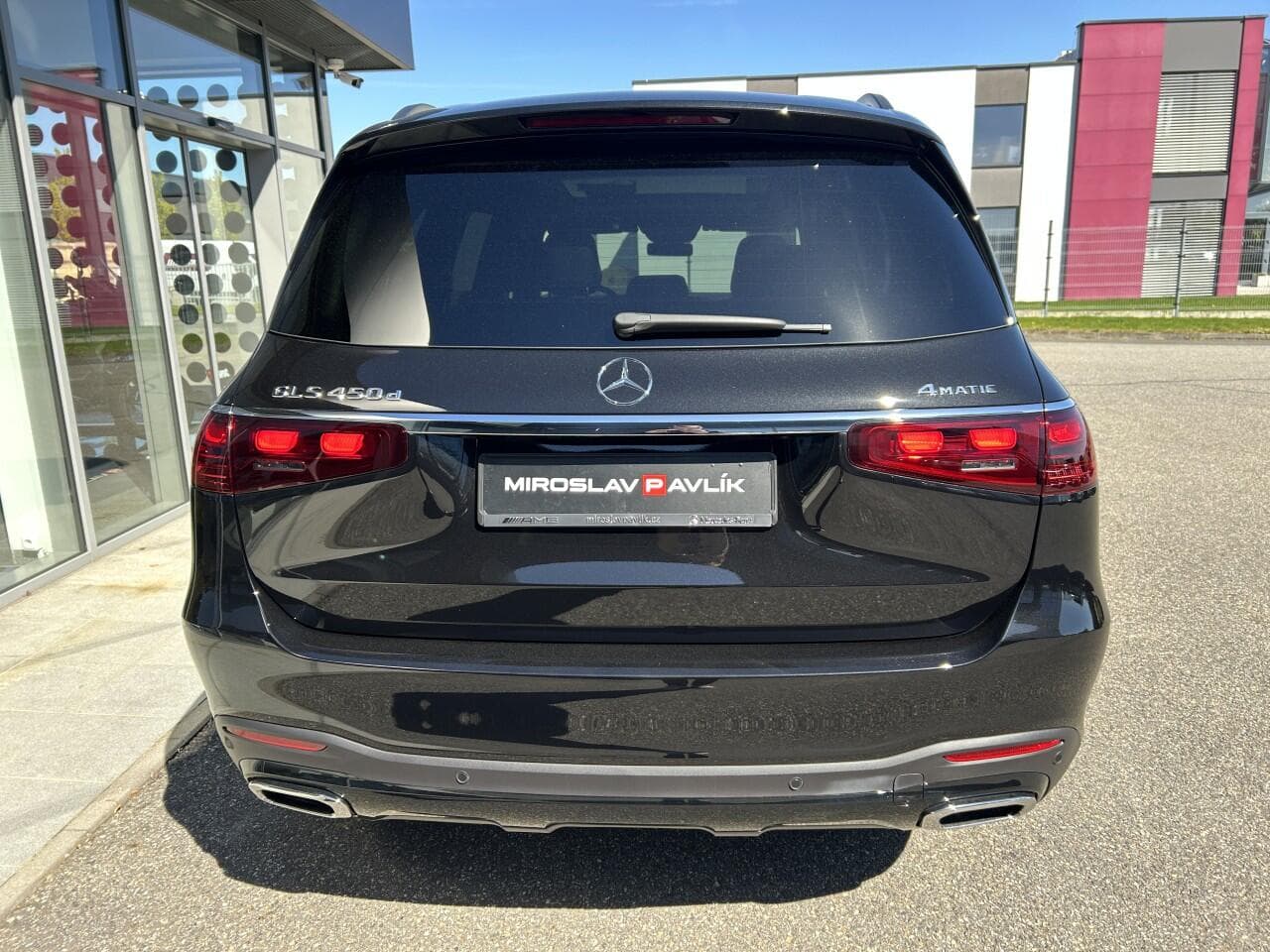 2026 Mercedes-Benz GLS - 11